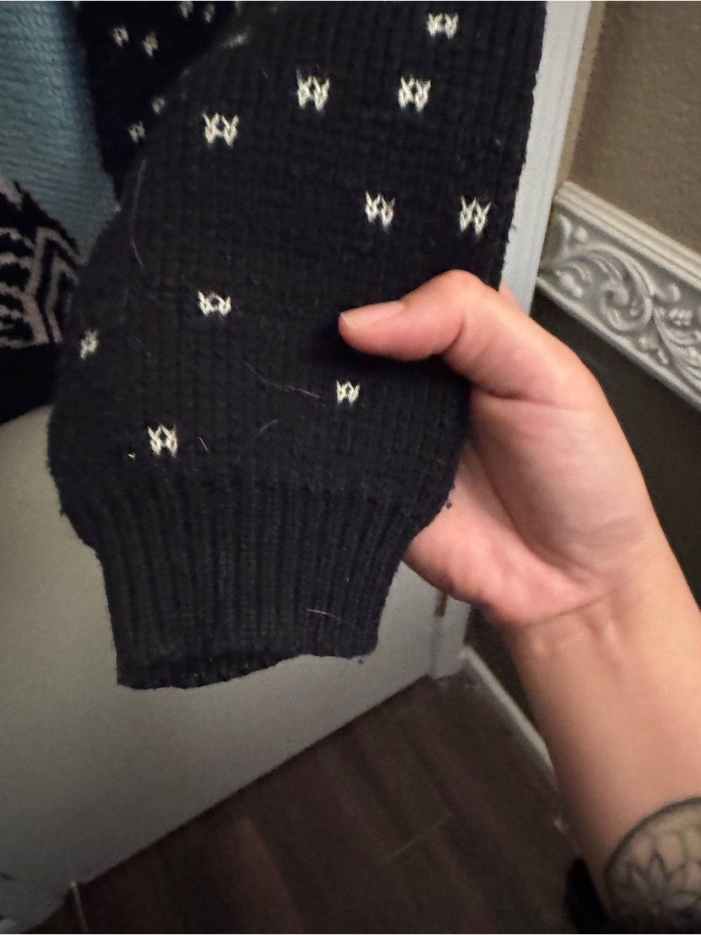 Vintage Graphic Crewneck Knit Sweater - Picture 6 of 7